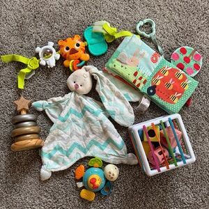 Baby Toy Bundle – Sensory Toys, Teethers & Lovey